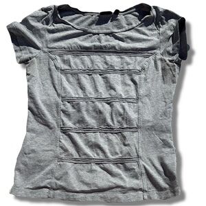 Mexx Heather Gray Seam Detail Tee – Size L | Casual Cool Vibes